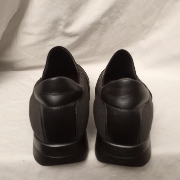 MUNRO Slip-on Shoes - Picture 4 of 7